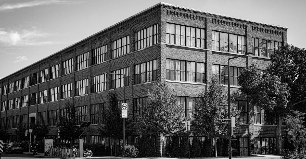 How to make small apartments look bigger?